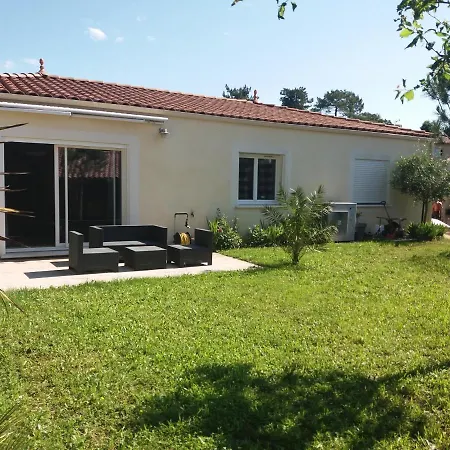 Maison *